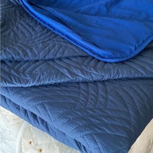 Mainstays Blue Quilted Bedding Set with Wave Stitching